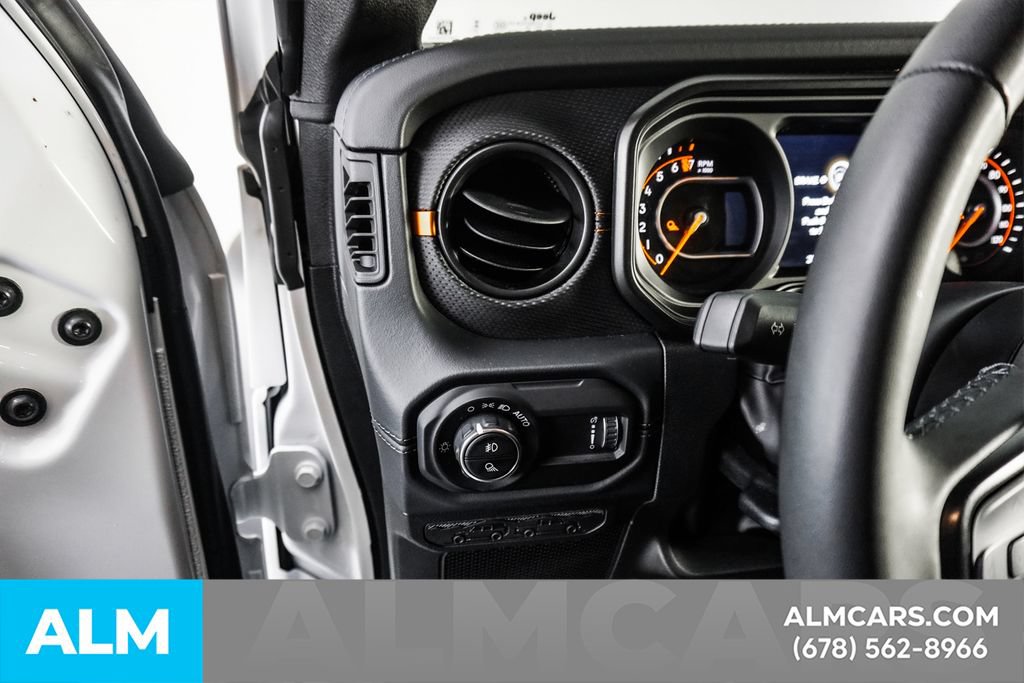 Used 2026 Jeep Gladiator Mojave AWD/4WD image 27