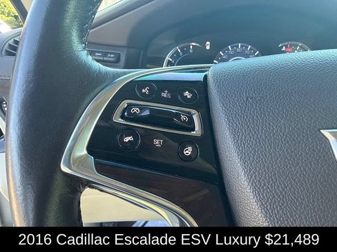 Used 2016 Cadillac Escalade ESV Luxury RWD image 27