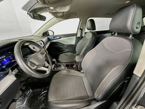 Used 2023 Volkswagen Taos SE FWD image 20