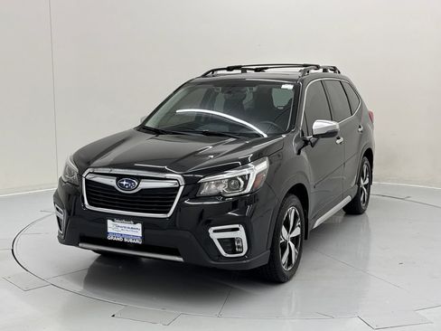 Used 2019 Subaru Forester Touring AWD/4WD image 1