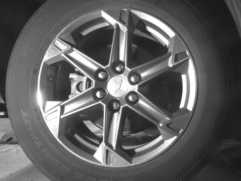 Used 2025 Chevrolet Blazer LT FWD image 15