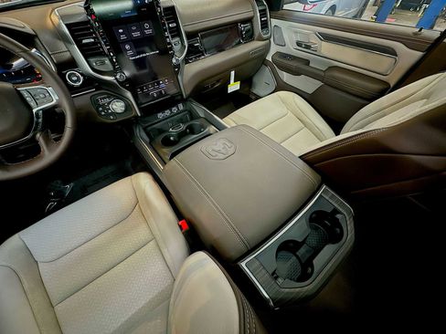 New 2026 RAM 1500 Laramie AWD/4WD image 23