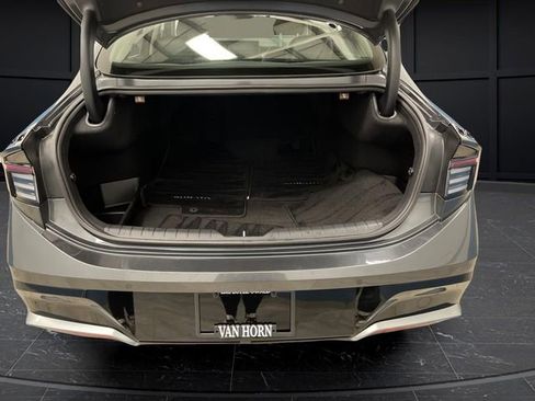 Used 2024 Hyundai Sonata Limited image 16