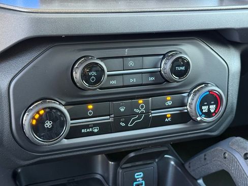 New 2025 Ford Bronco Badlands w/ Black Appearance Package image 11