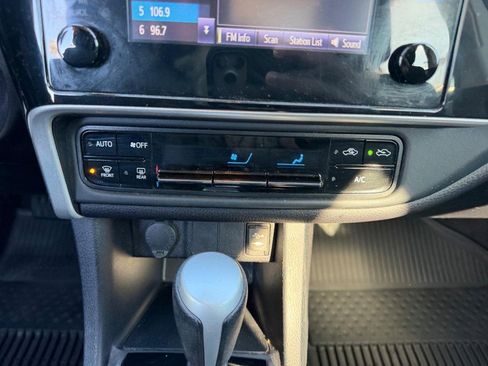 Used 2018 Toyota Corolla LE w/ Body Protection Package image 13