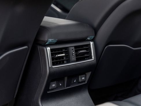 Used 2024 Lexus GX 550 AWD/4WD image 36