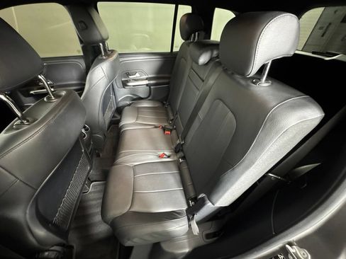 Used 2022 Mercedes-Benz GLB 250 4MATIC image 28