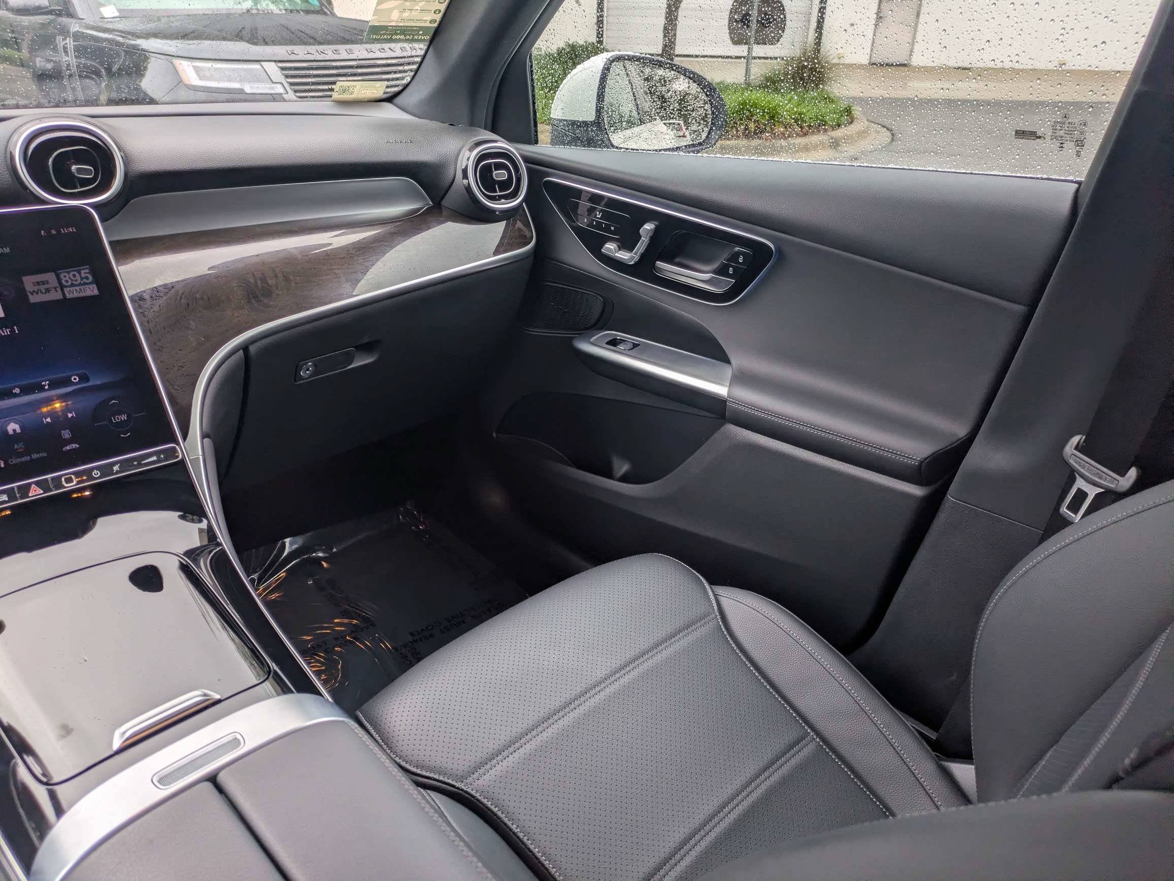 Certified 2025 Mercedes-Benz GLC 300 image 15