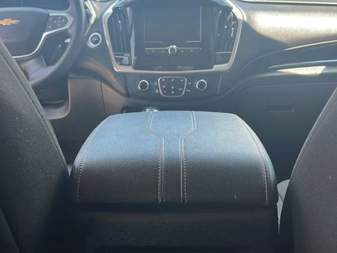 Used 2020 Chevrolet Traverse LS w/ LPO, Floor Liner Package FWD image 21