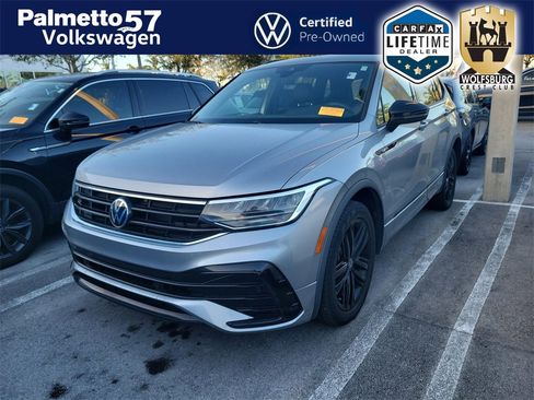 Used 2022 Volkswagen Tiguan SE R-Line image 1