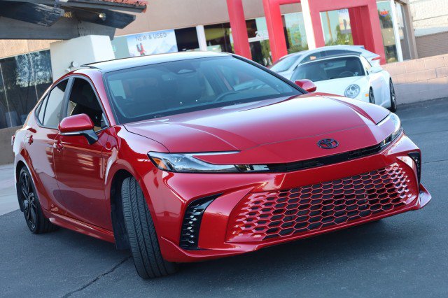Used 2025 Toyota Camry XSE w/ Premium Package FWD image 2