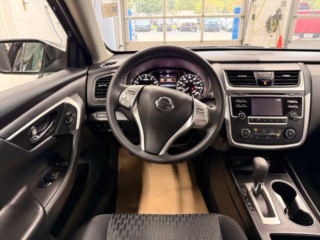 Used 2016 Nissan Altima 2.5 S w/ Power Driver Seat Package FWD image 18