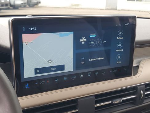 Used 2023 Lincoln Corsair AWD w/ Equipment Group 101A image 16