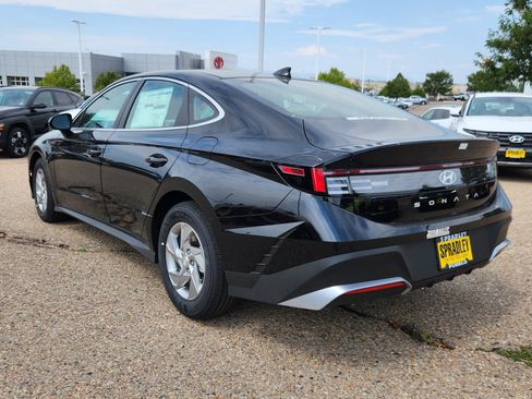 New 2025 Hyundai Sonata SE image 3
