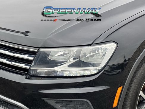 Used 2019 Volkswagen Tiguan SE image 26