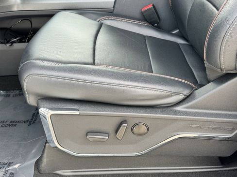 Used 2023 Ford F250 Lariat image 28