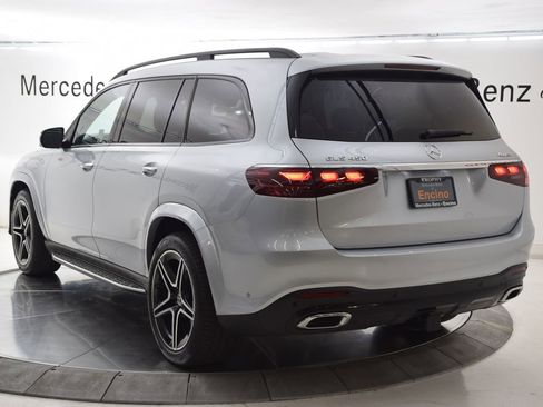 Used 2026 Mercedes-Benz GLS 450 4MATIC image 4