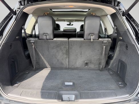 Used 2020 Nissan Pathfinder Platinum FWD image 24