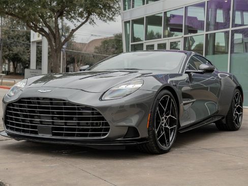 New 2025 Aston Martin Vanquish image 5