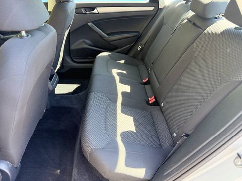 Used 2014 Volkswagen Passat 1.8T S FWD image 10