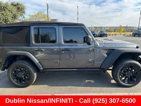 Used 2024 Jeep Wrangler Unlimited AWD/4WD image 3