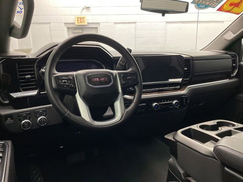 Used 2025 GMC Sierra 1500 Elevation AWD/4WD image 13