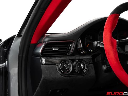 Used 2019 Porsche 911 GT2 RS RWD image 36