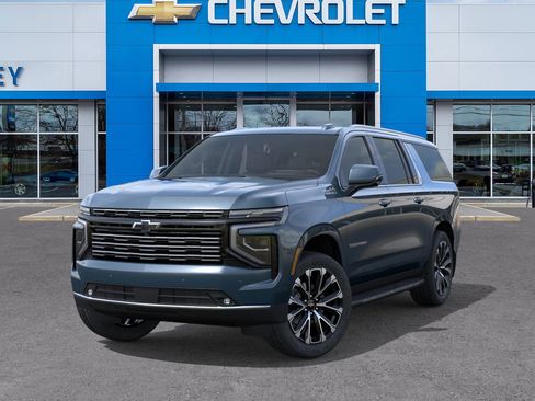 New 2025 Chevrolet Suburban High Country image 30