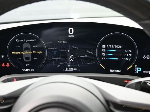 Used 2023 Porsche Taycan image 20