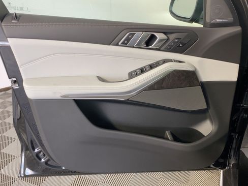 New 2026 BMW X5 sDrive40i w/ Climate Comfort Package image 10