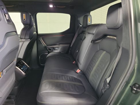 Used 2023 Rivian R1T Adventure AWD/4WD image 21