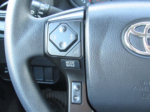 Used 2022 Toyota Tacoma SR image 19