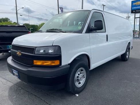 New 2026 Chevrolet Express 3500 Extended w/ Driver Convenience Package RWD image 15