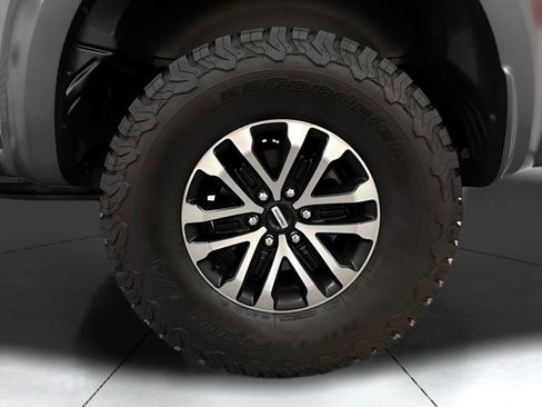 Used 2019 Ford F150 Raptor w/ Equipment Group 802A Luxury AWD/4WD image 30