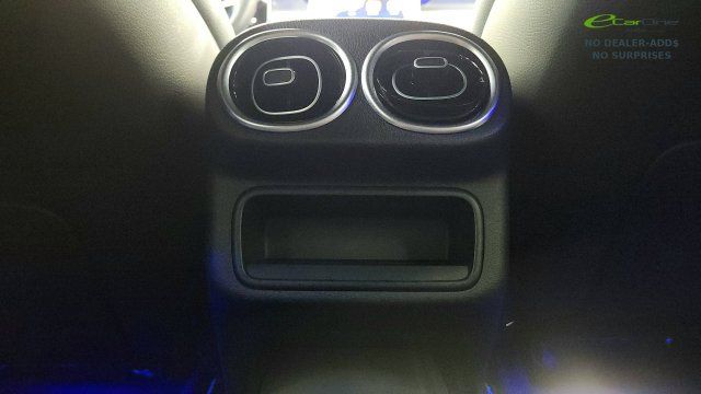 Used 2025 Mercedes-Benz GLC 300 4MATIC image 54