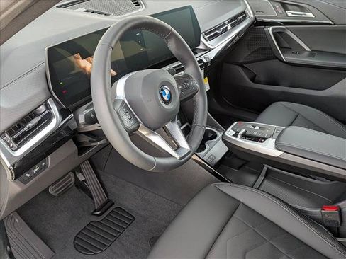 Used 2026 BMW X2 xDrive28i w/ Convenience Package AWD/4WD image 3