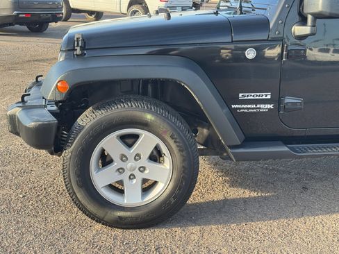 Used 2018 Jeep Wrangler Unlimited Sport S image 10