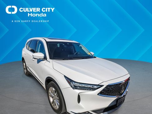 Used 2023 Acura MDX SH-AWD image 1