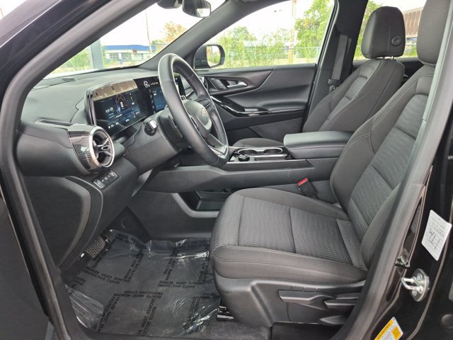 Used 2026 Chevrolet Equinox LT AWD/4WD image 16