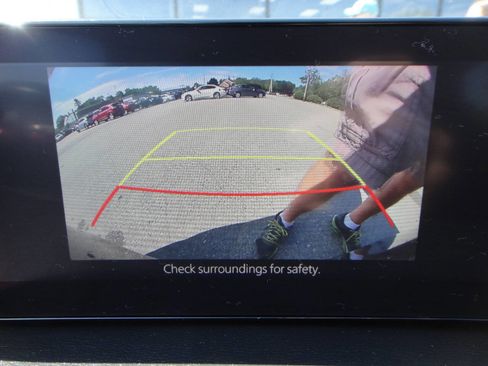 Used 2021 MAZDA MAZDA3 s image 9