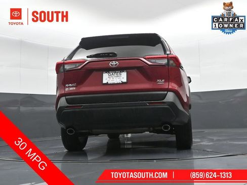 Used 2025 Toyota RAV4 XLE AWD/4WD image 34