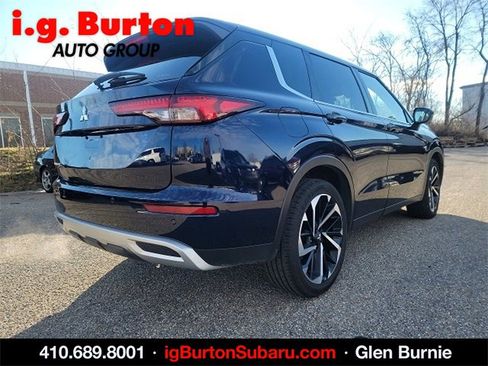 Used 2024 Mitsubishi Outlander SE image 6
