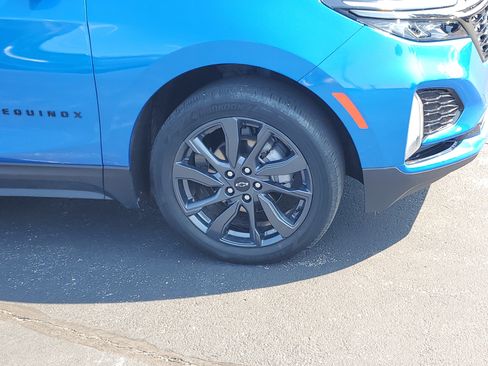 Used 2024 Chevrolet Equinox RS w/ RS Leather Package FWD image 5