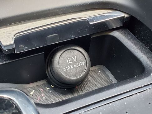 Certified 2022 Volvo XC60 B6 Inscription w/ Protection Package Premier image 23