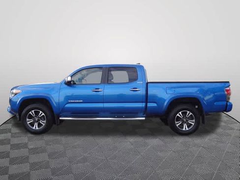Used 2016 Toyota Tacoma Limited AWD/4WD image 2