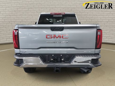 New 2026 GMC Sierra 2500 SLT w/ SLT Premium Package image 6