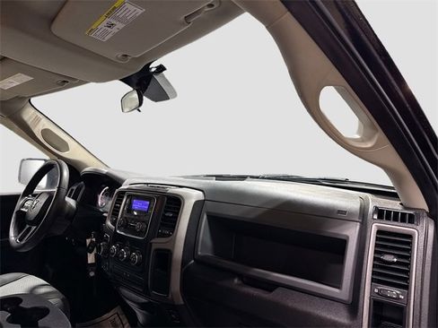 Used 2017 RAM 1500 Express image 24