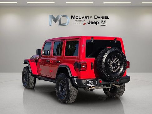 Used 2025 Jeep Wrangler Unlimited Rubicon 392 AWD/4WD image 4