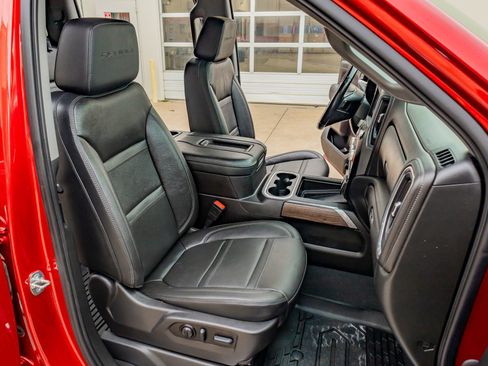 Used 2022 GMC Sierra 3500 Denali image 31