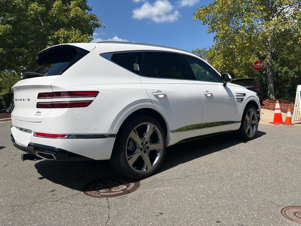 Used 2024 Genesis GV80 2.5T w/ Prestige Package AWD/4WD image 2